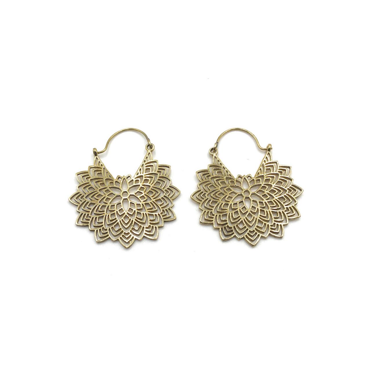 Filigree Mandala Gold Dangle Earrings / Sacred Geometry Festival Jewelry / Unique Earrings / Handmade Gold Plated Jewelry / Hammered Brass